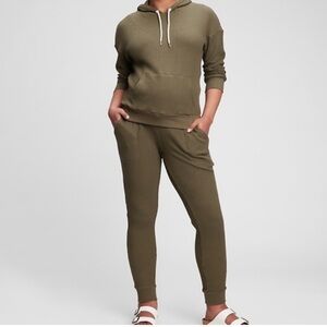 GAP Maternity Waffle Set - Joggers & Sweatshirt
